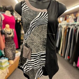 Vandana Ladies Sm Black and Brown Tunic Top with pocket